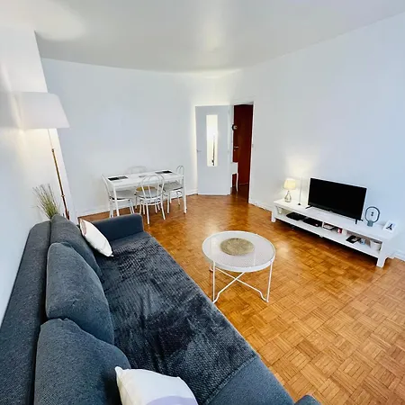 Apartment Magnifique 11eme *